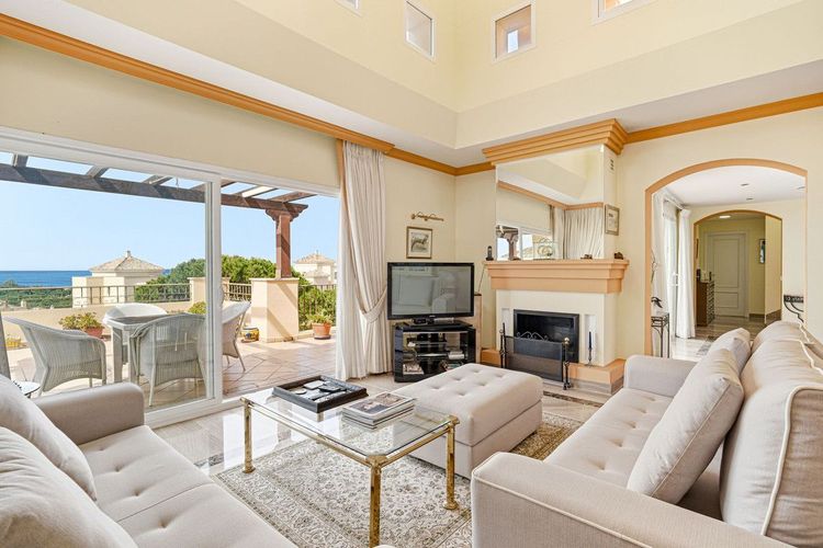 Penthouse | Resale in Elviria in Elviria, Costa del Sol - Photo 3