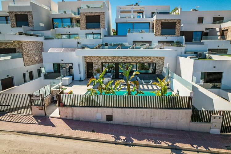 House | Resale in Rojales in Rojales, Rosales / Quesada, Costa Blanca - Photo 5