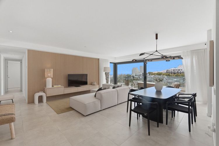 Penthouse | Resale in Estepona in Estepona, Costa del Sol - Photo 5