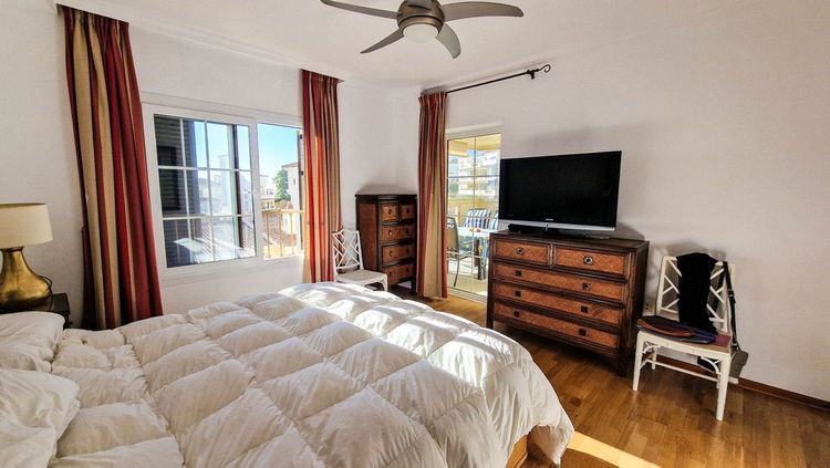 Apartment | Resale in La Duquesa in La Duquesa, Manilva, Costa del Sol - Photo 5