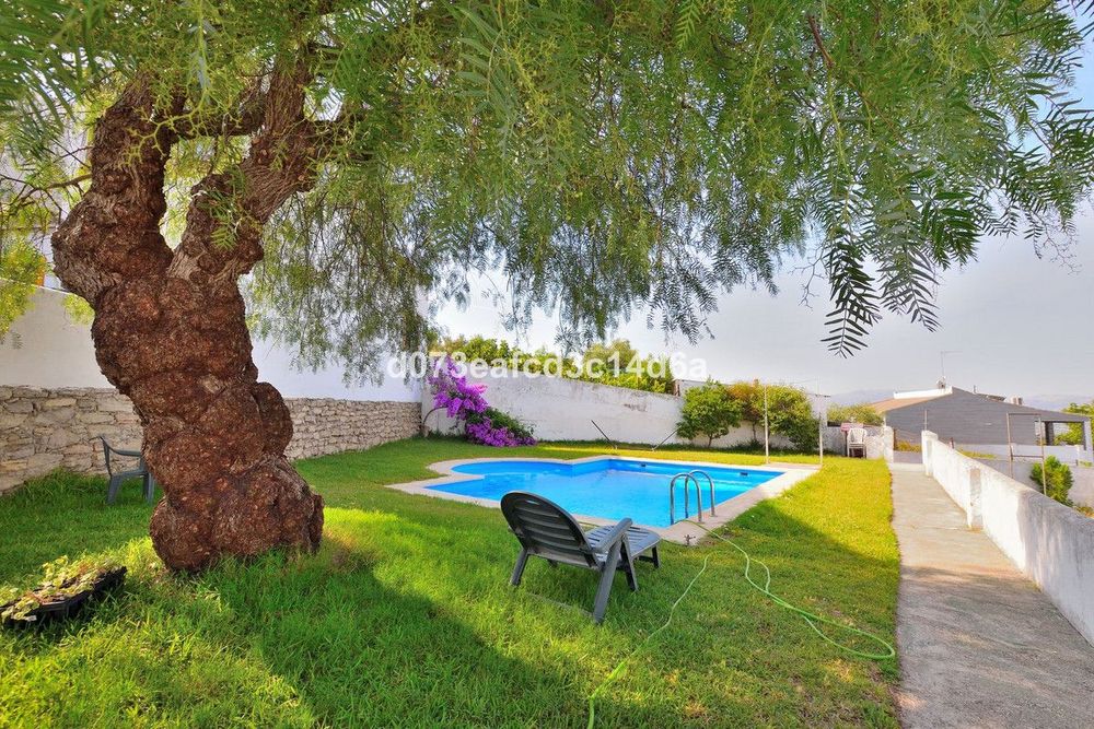 House | Resale in Los Prados in Los Prados, Costa del Sol - Main property photo