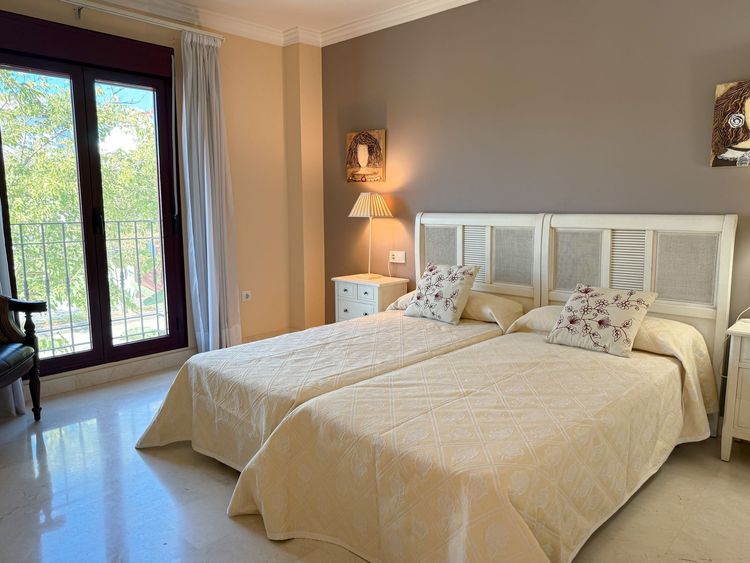 Apartment | Resale in San Pedro de Alcántara in San Pedro de Alcántara Others, Costa del Sol - Photo 4