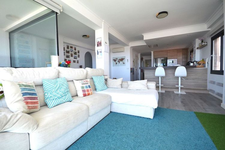 Apartment | Resale in Torremolinos in Torremolinos Others, Torremolinos, Costa del Sol - Photo 3