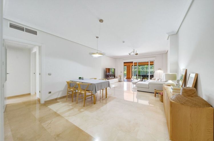 Apartment | Resale in Casares Playa in Casares Playa, Costa del Sol - Photo 4