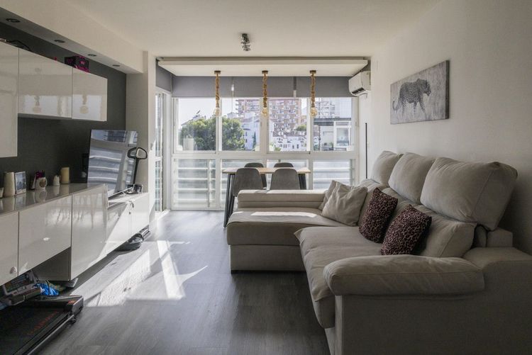 Apartment | Resale in Benalmadena in Benalmadena Others, Costa del Sol - Photo 4