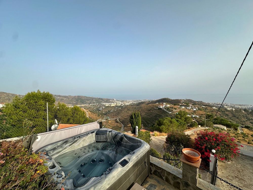 House | Resale in Torrox in Torrox, Costa del Sol - Main property photo