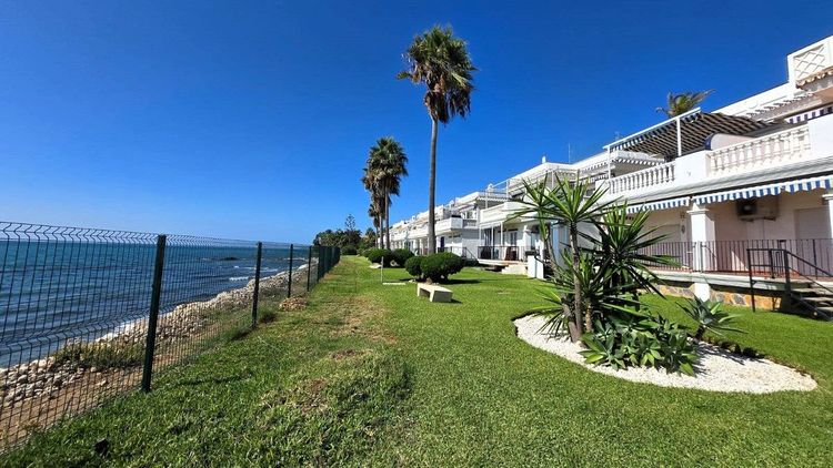 Apartment | Resale in Mijas Costa in Mijas Costa, Costa del Sol - Photo 4