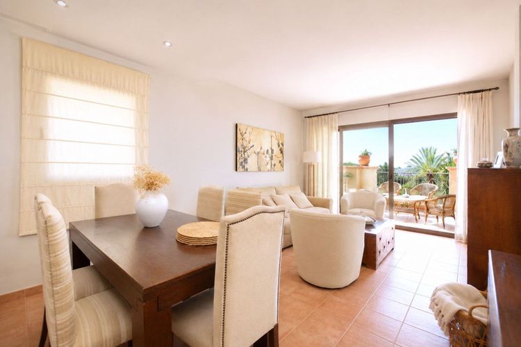 Apartment | Resale in Río Real in Río Real, Costa del Sol - Photo 2