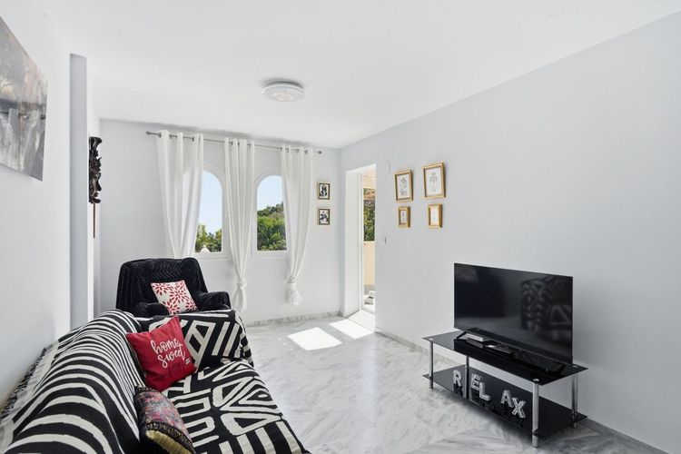 Apartment | Resale in Benalmadena in Benalmadena Others, Costa del Sol - Photo 3