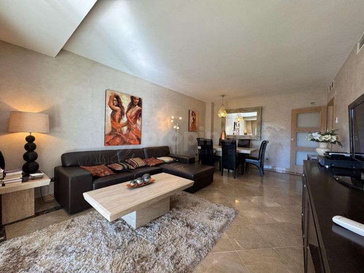 Apartment | Resale in La Duquesa in La Duquesa, Costa del Sol - Photo 2