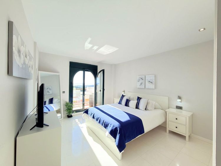 Apartment | Resale in Casares Playa in Casares Playa, Costa del Sol - Photo 5