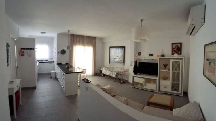 Apartment | Resale in Estepona in Estepona, Costa del Sol - Photo 2