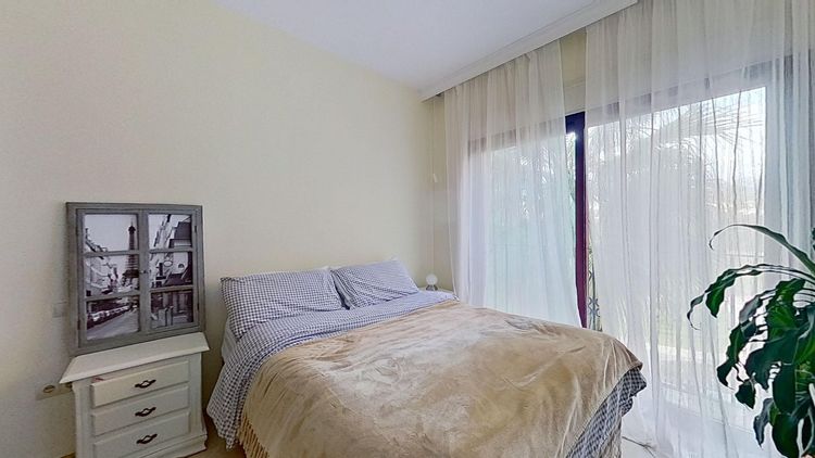Penthouse | Resale in Marbella in Marbella, Costa del Sol - Photo 5