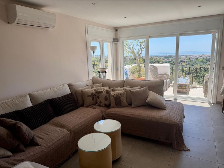 Penthouse | Resale in Benahavís in Benahavís Others, Costa del Sol - Photo 5