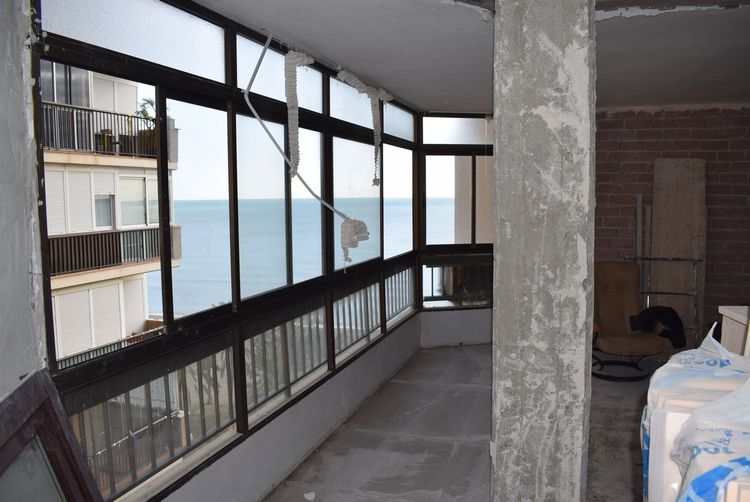 listing card gallery