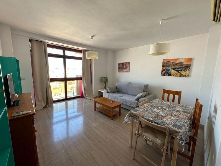 Apartment | Resale in Fuengirola in Fuengirola Others, Costa del Sol - Photo 3