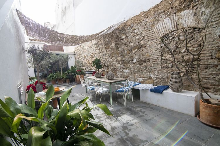 House | Resale in Estepona Centro in Estepona Centro, Costa del Sol - Photo 5