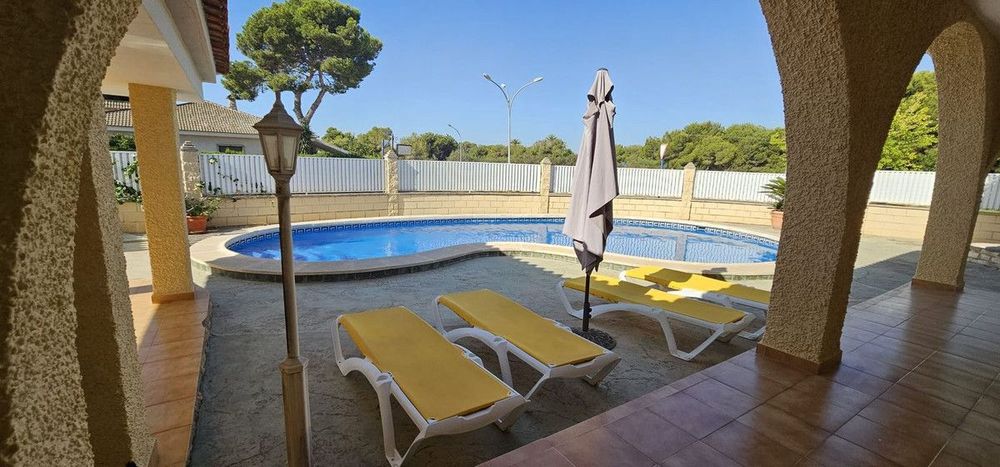 House | Resale in Campoamor in Campoamor, Costa Blanca - Main property photo