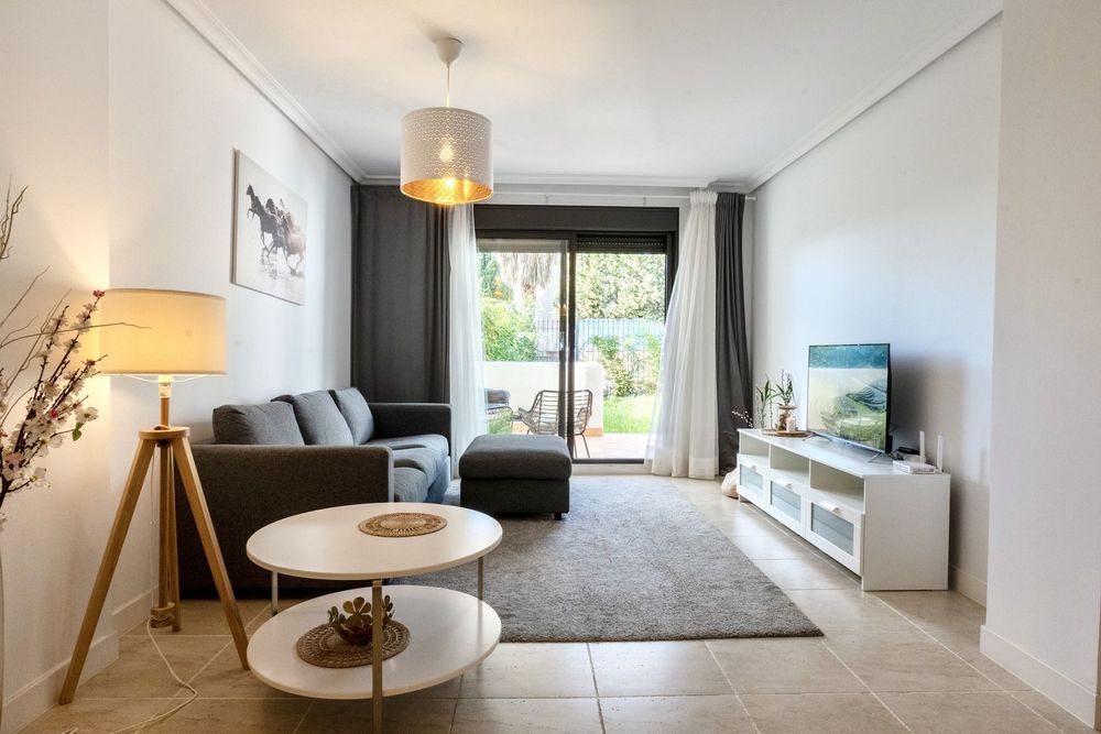 Apartment | Resale in Selwo in Selwo, Costa del Sol - Main property photo