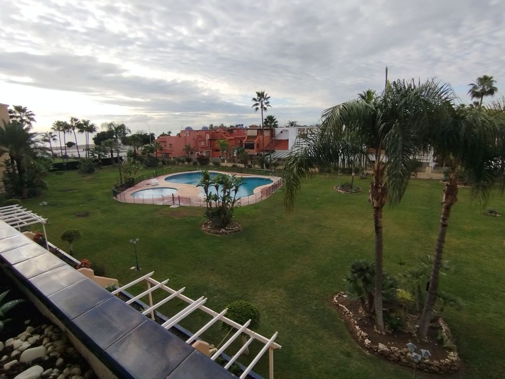 Apartment | Resale in Los Alamos in Los Alamos, Costa del Sol - Main property photo