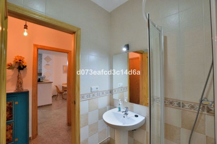 Apartment | Resale in Ronda in Ronda, Serranía de Ronda, Costa del Sol - Photo 4