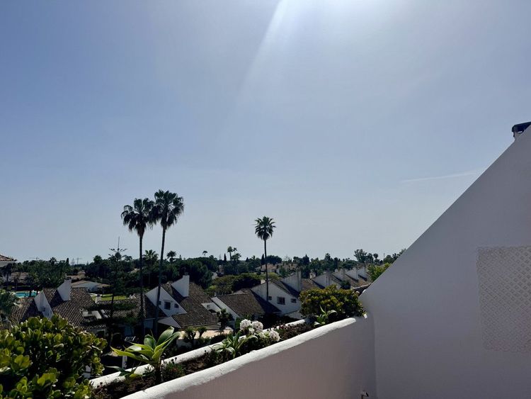Penthouse | Resale in Guadalmina Baja in Guadalmina Baja, Costa del Sol - Photo 5