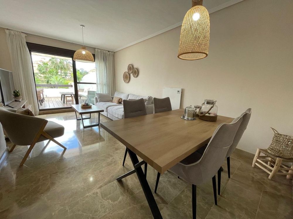 Apartment | Resale in Estepona in Estepona, Costa del Sol - Main property photo