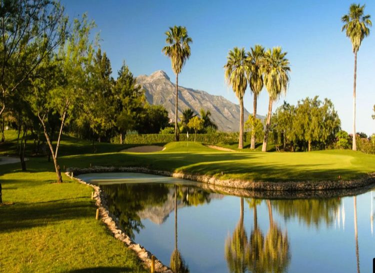 Apartment | Resale in La Quinta in La Quinta, Costa del Sol - Photo 2