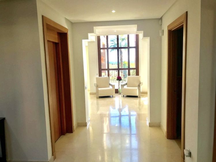 House | Resale in The Golden Mile in The Golden Mile, Costa del Sol - Photo 5