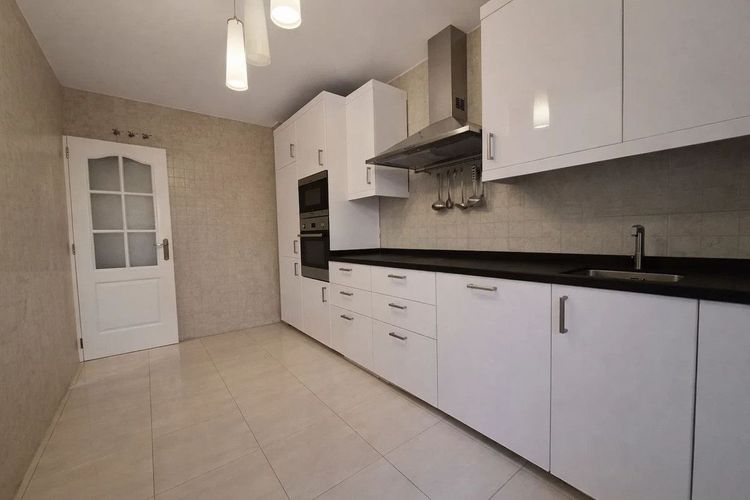 Apartment in La Duquesa in La Duquesa, Manilva, Costa del Sol - Photo 5