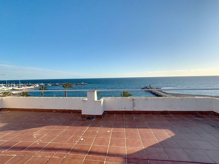 Apartment | Resale in Caleta de Vélez in Caleta de Vélez, Costa del Sol - Photo 2