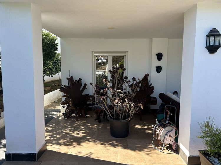 House | Resale in Torremuelle in Torremuelle, Costa del Sol - Photo 4
