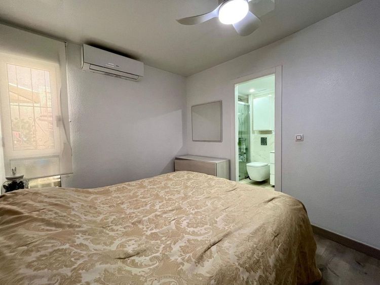 Apartment | Resale in Torrevieja in Torrevieja, Costa Blanca - Photo 5