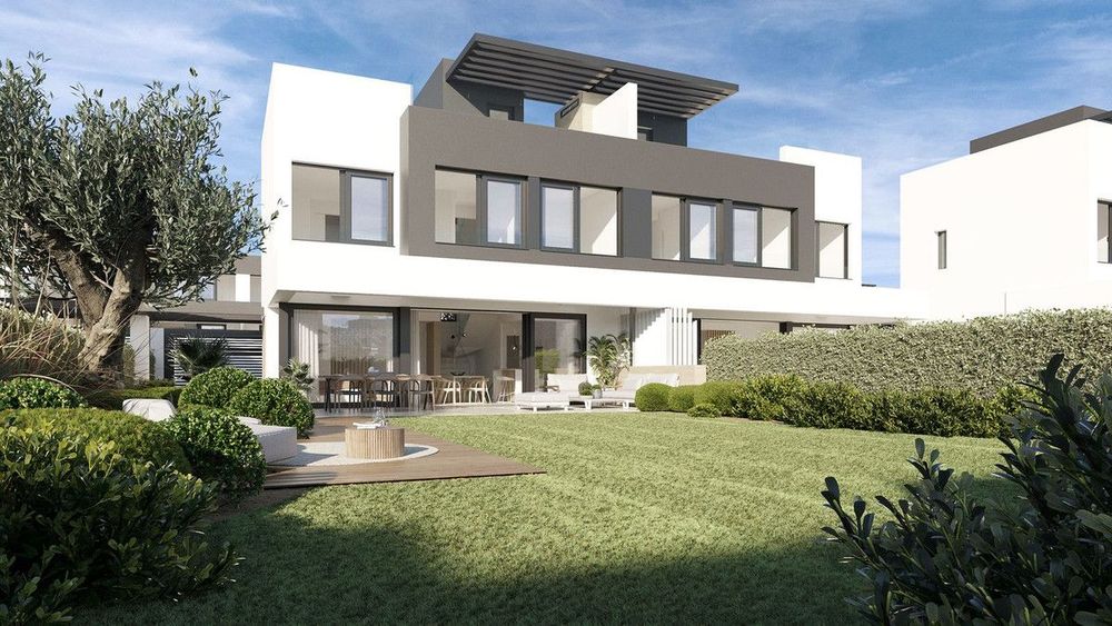 House | Resale in Atalaya in Atalaya, Costa del Sol - Main property photo