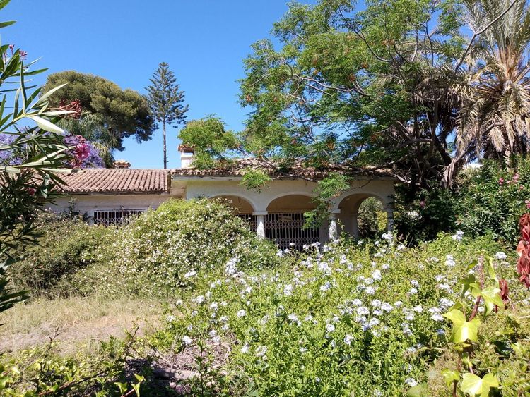 House | Resale in Los Monteros - Development photo 1
