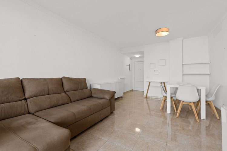 Apartment | Resale in Estepona in Estepona, Costa del Sol - Photo 4