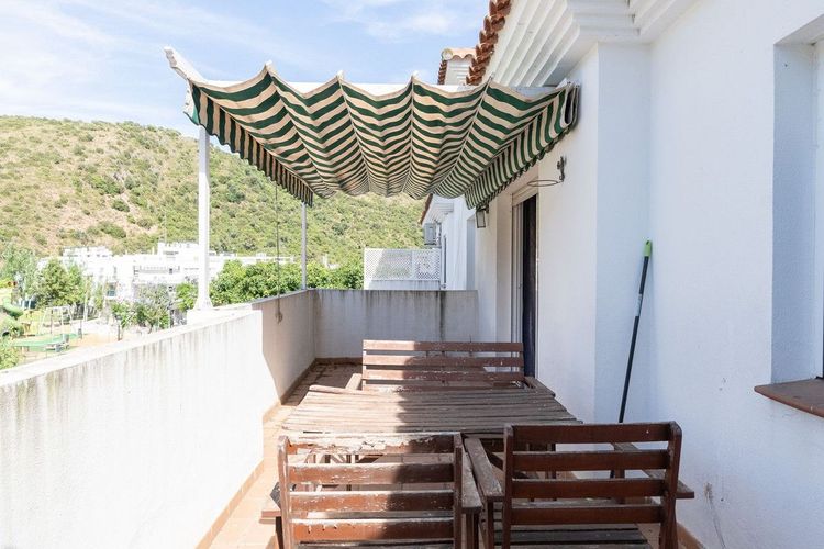 Penthouse | Resale in Benahavís in Benahavís Others, Costa del Sol - Photo 4