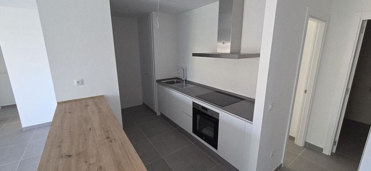 Apartment | Resale in Benalmadena in Benalmadena Others, Costa del Sol - Photo 5