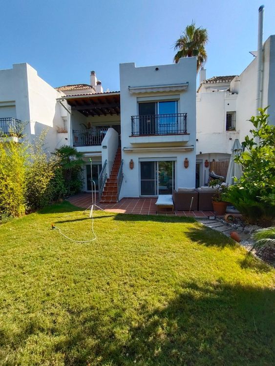 House | Resale in Istán - Development photo 1