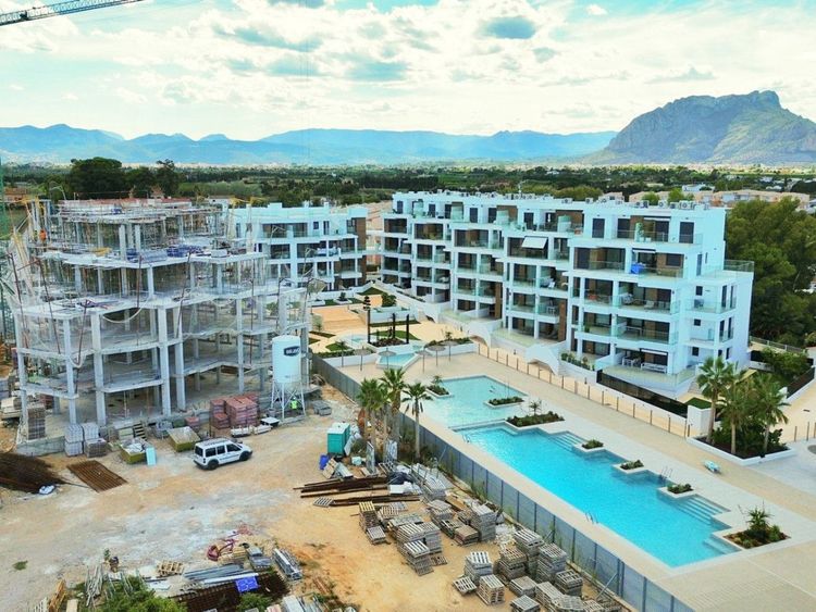 Apartment | Resale in Denia in Denia, Costa Blanca - Photo 3