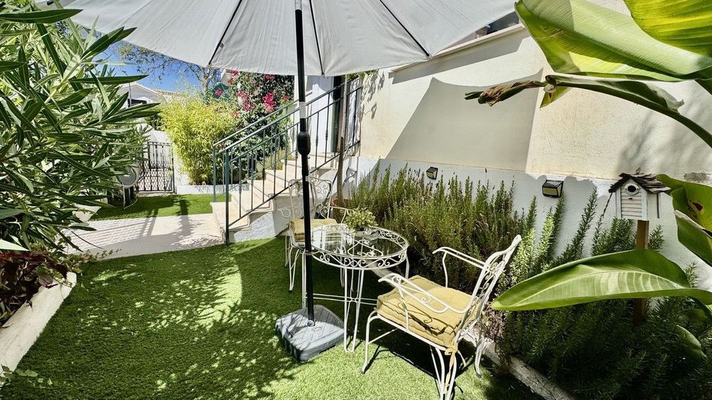 House | Resale in Arroyo de la Miel in Arroyo de la Miel, Costa del Sol - Main property photo