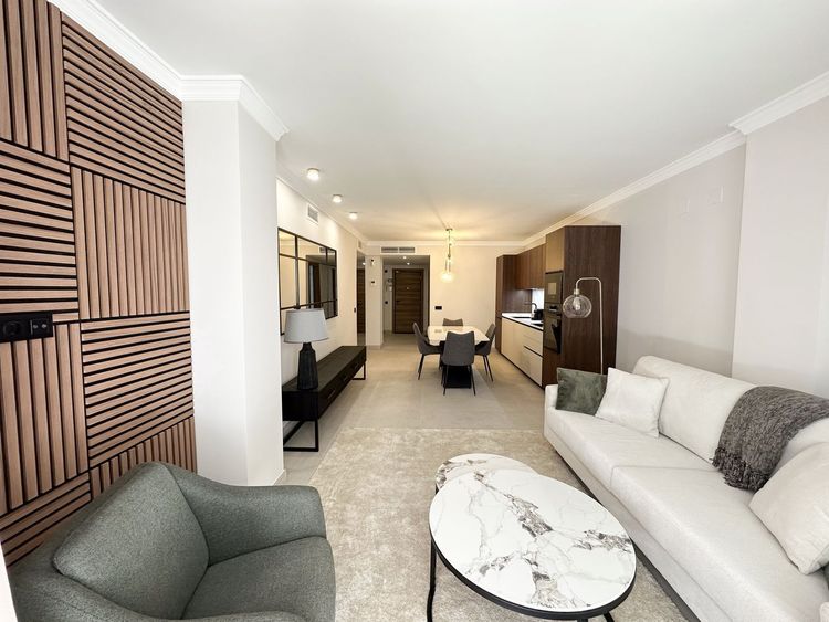 Apartment | Resale in San Pedro de Alcántara in San Pedro de Alcántara Others, Costa del Sol - Photo 2