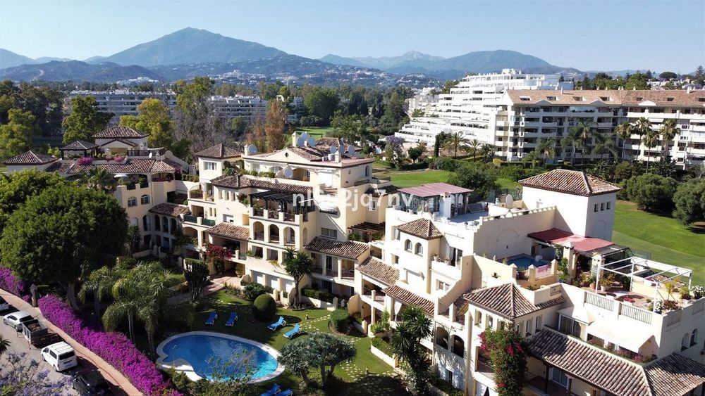 Penthouse | Resale in Guadalmina Alta in Guadalmina Alta, Costa del Sol - Main property photo