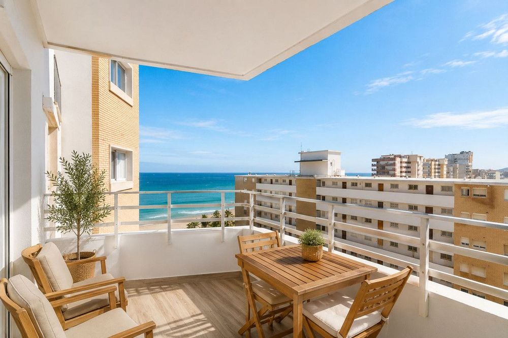 Apartment | Resale in Fuengirola in Fuengirola Others, Costa del Sol - Main property photo