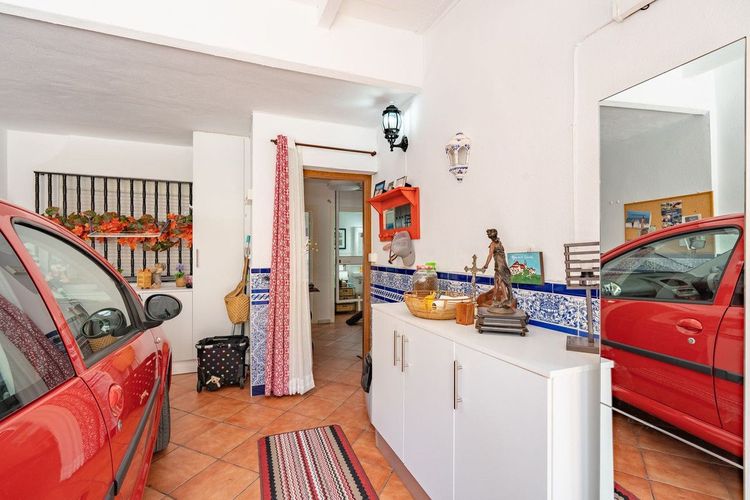 House | Resale in Alhaurín el Grande in Alhaurín el Grande, Costa del Sol - Photo 4