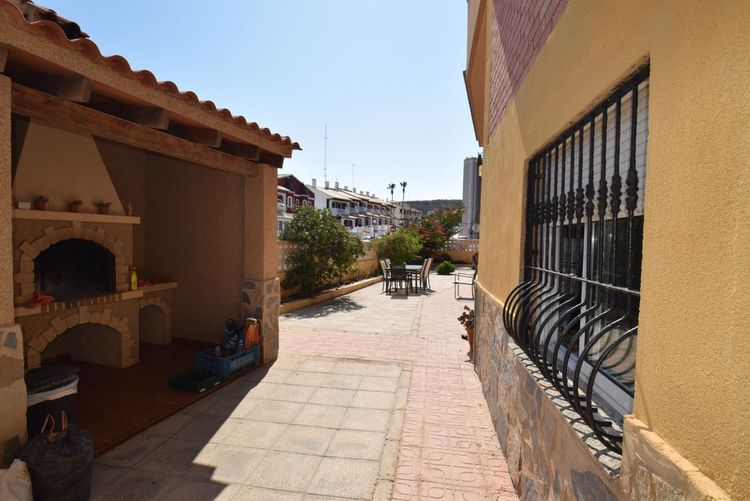 House | Resale in Guardamar del Segura in Guardamar del Segura, Costa Blanca - Photo 5