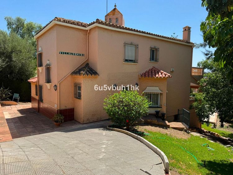 House | Resale in Campo Mijas in Campo Mijas, Costa del Sol - Photo 2