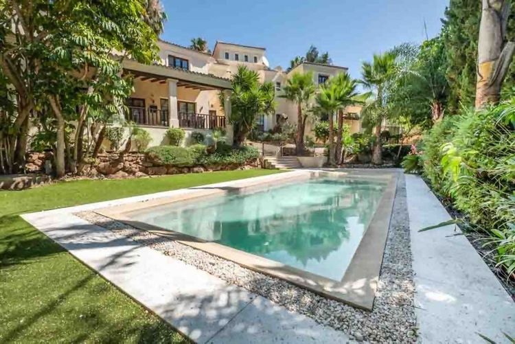 House | Resale in Sotogrande Alto in Sotogrande Alto, Costa del Sol - Photo 2
