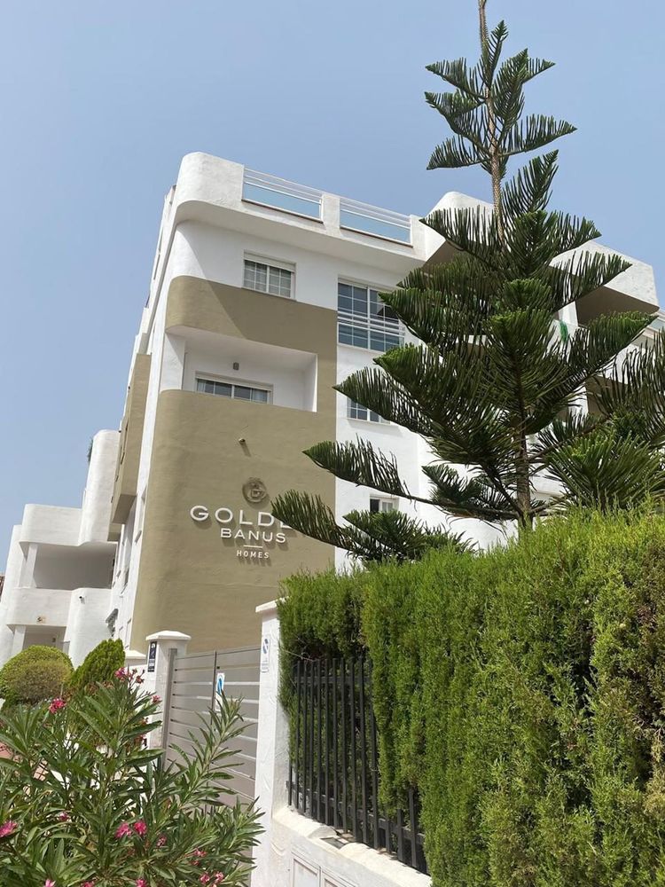 Apartment | Resale in Nueva Andalucía in Nueva Andalucía Others, Costa del Sol - Main property photo