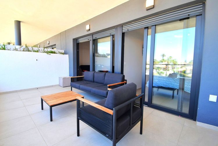 Apartment | Resale in Playa Flamenca in Playa Flamenca, Costa Blanca - Photo 4